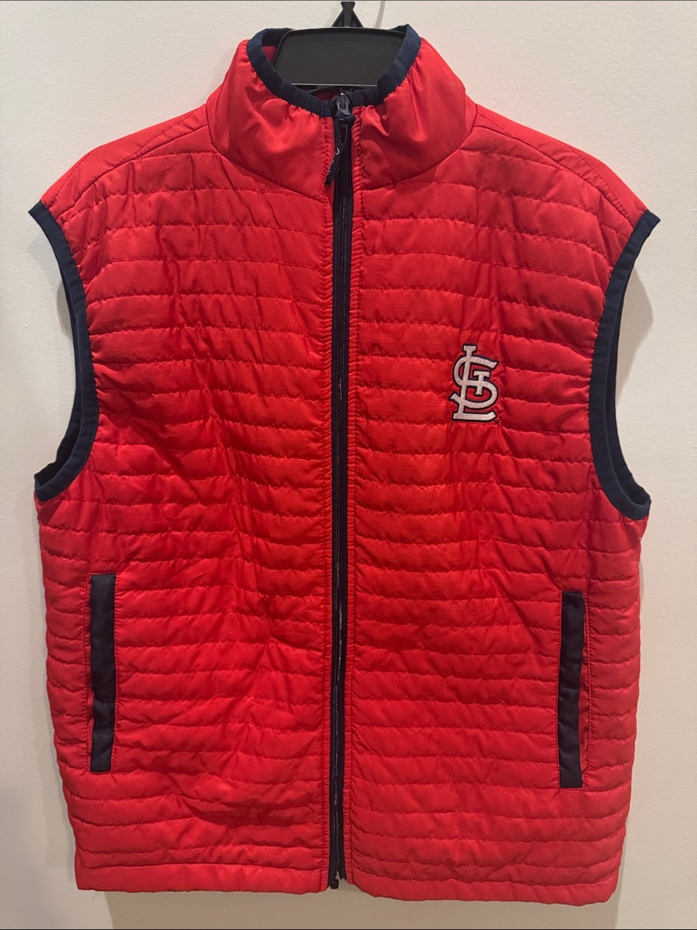 Source Unknown Red Quilted Puffer Vest with Navy Trim